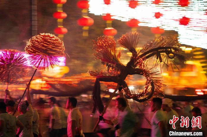 斗牛下载送金币